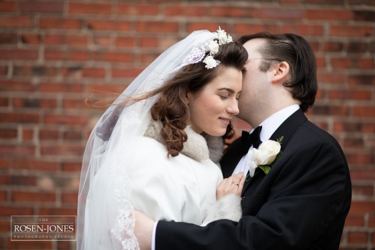 Maria + James – An Elyria Courthouse Elopement